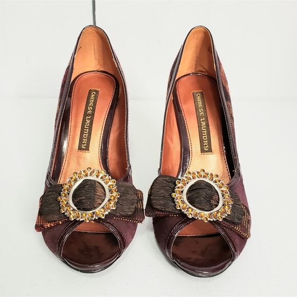 Chinese Laundry Dazzling Bow Suede Leather Pumps - Picture 2 of 8